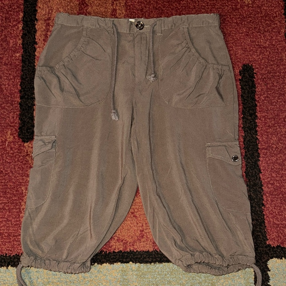 Women’s Michael Kors Bermuda length shorts‎